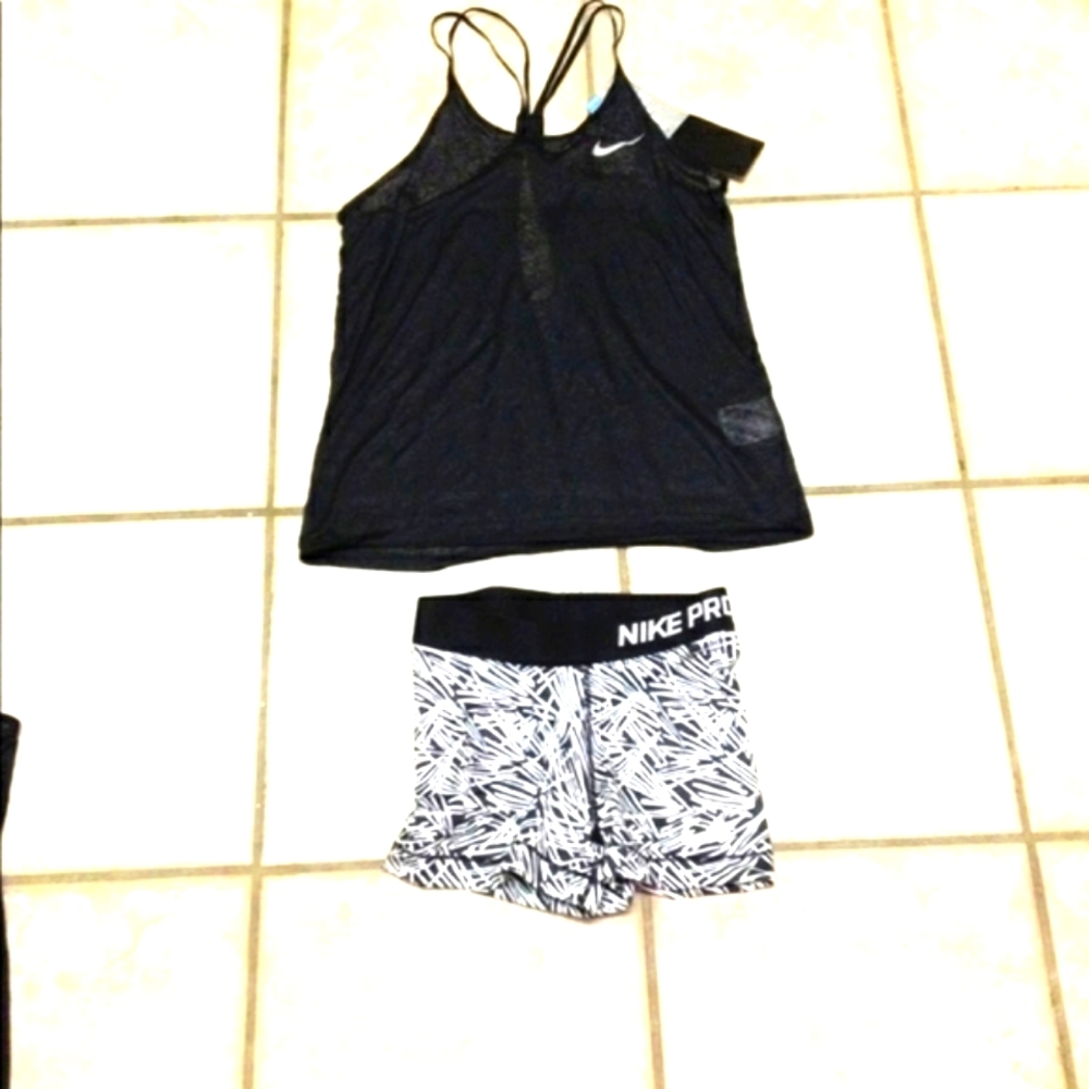 NWT Nike shorts & top